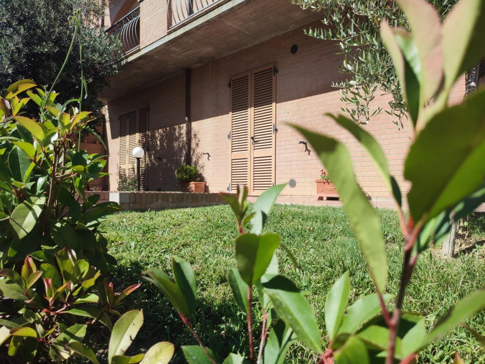 Un Passo Alla Volta Torrenieri 外观 照片